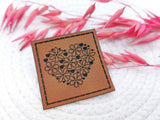Kunstleder-Label, Lederlabel, Kunstleder-Patch, Lederpatch, 4x4cm, cognac, braun, Love, Herz, Blumen